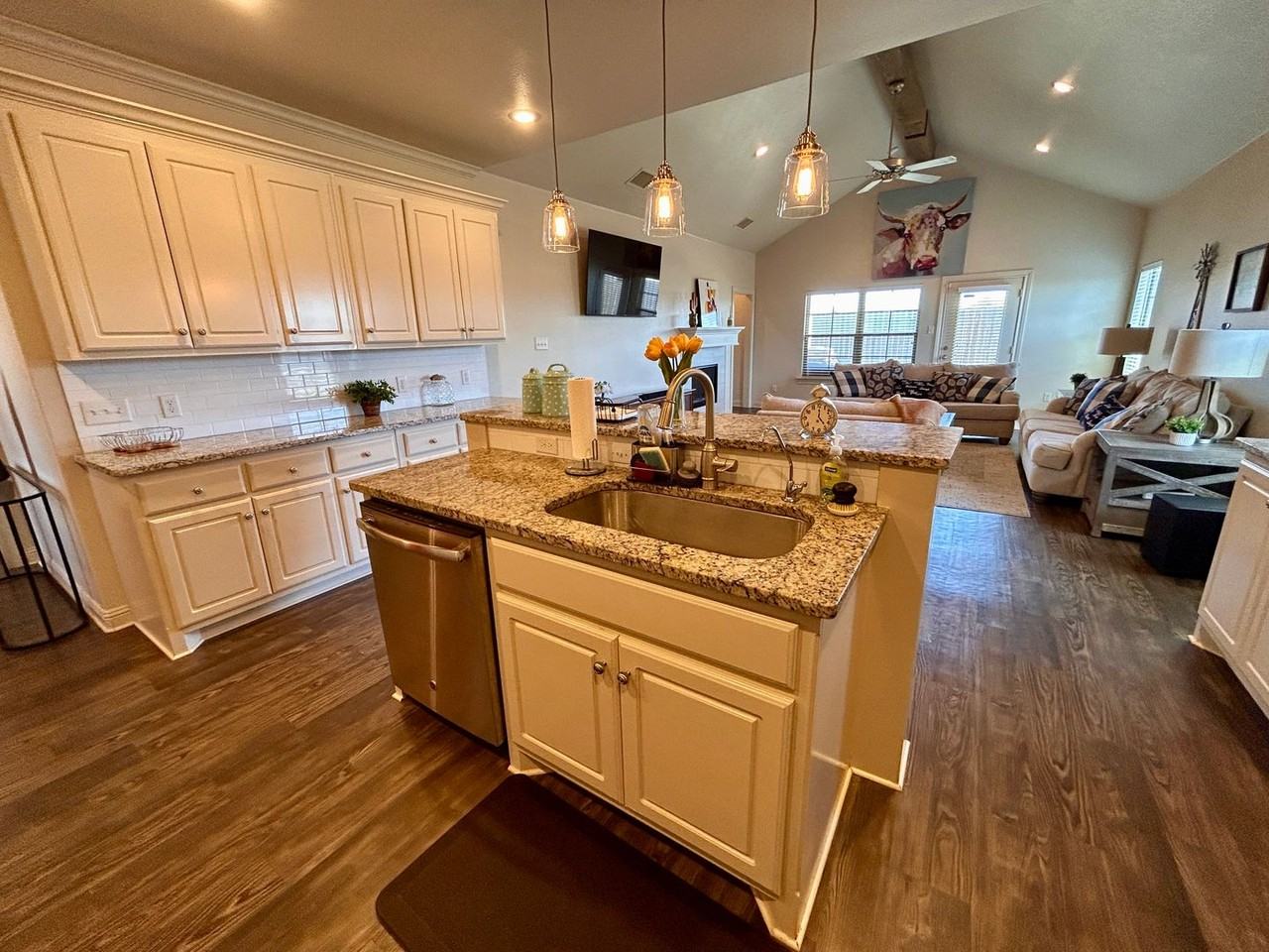 10317 Vernon Dr - Photo 7 of 23