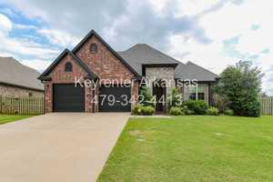 featured image of 3805 Sw Gemstone Blvd