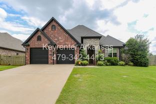 3805 Sw Gemstone Blvd - Photo 1 of 1