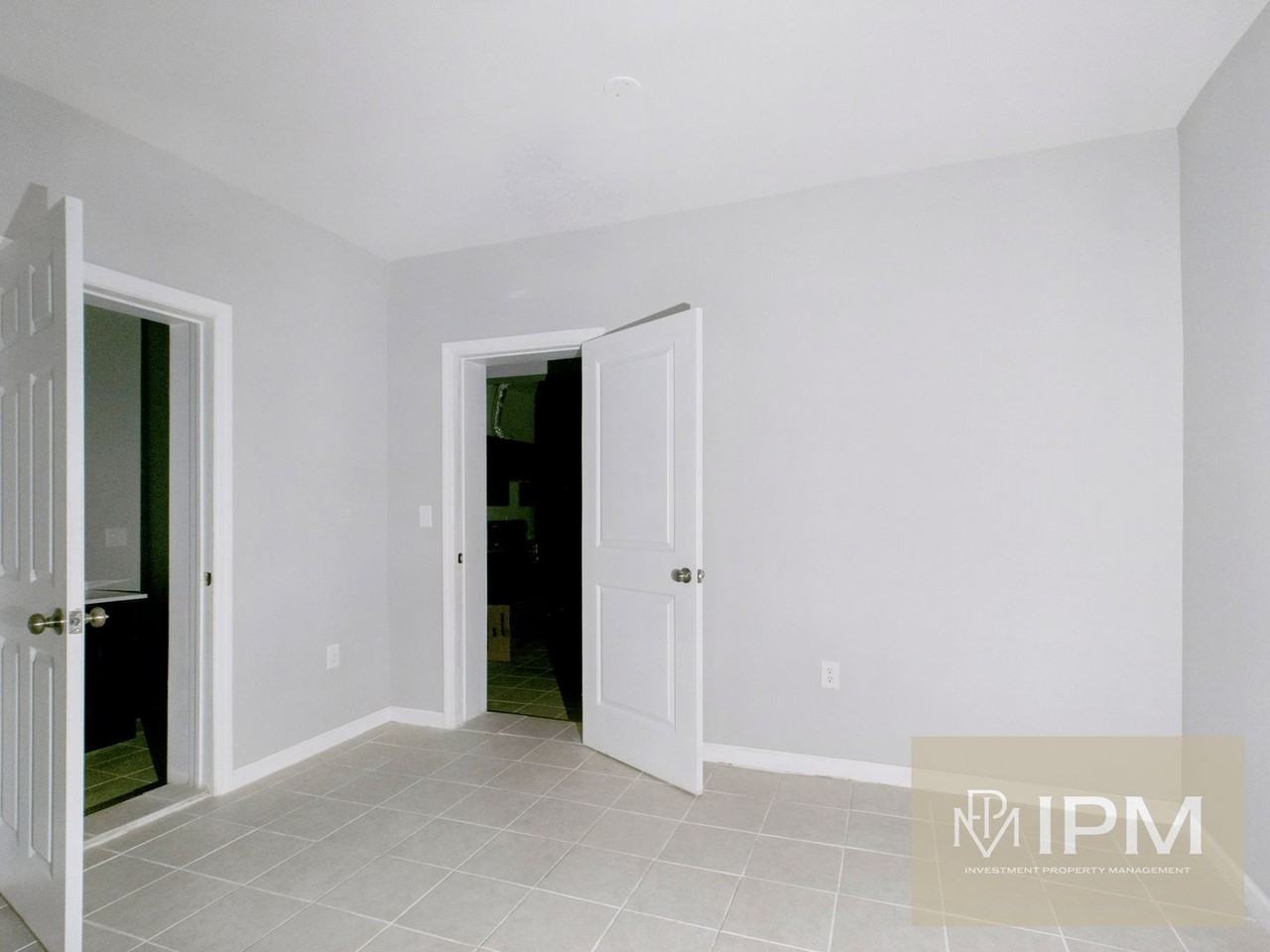 341 S 6th St - Photo 7 of 21