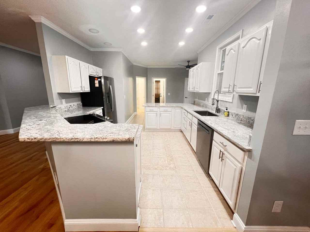 1237 Clipper Rd - Photo 6 of 40