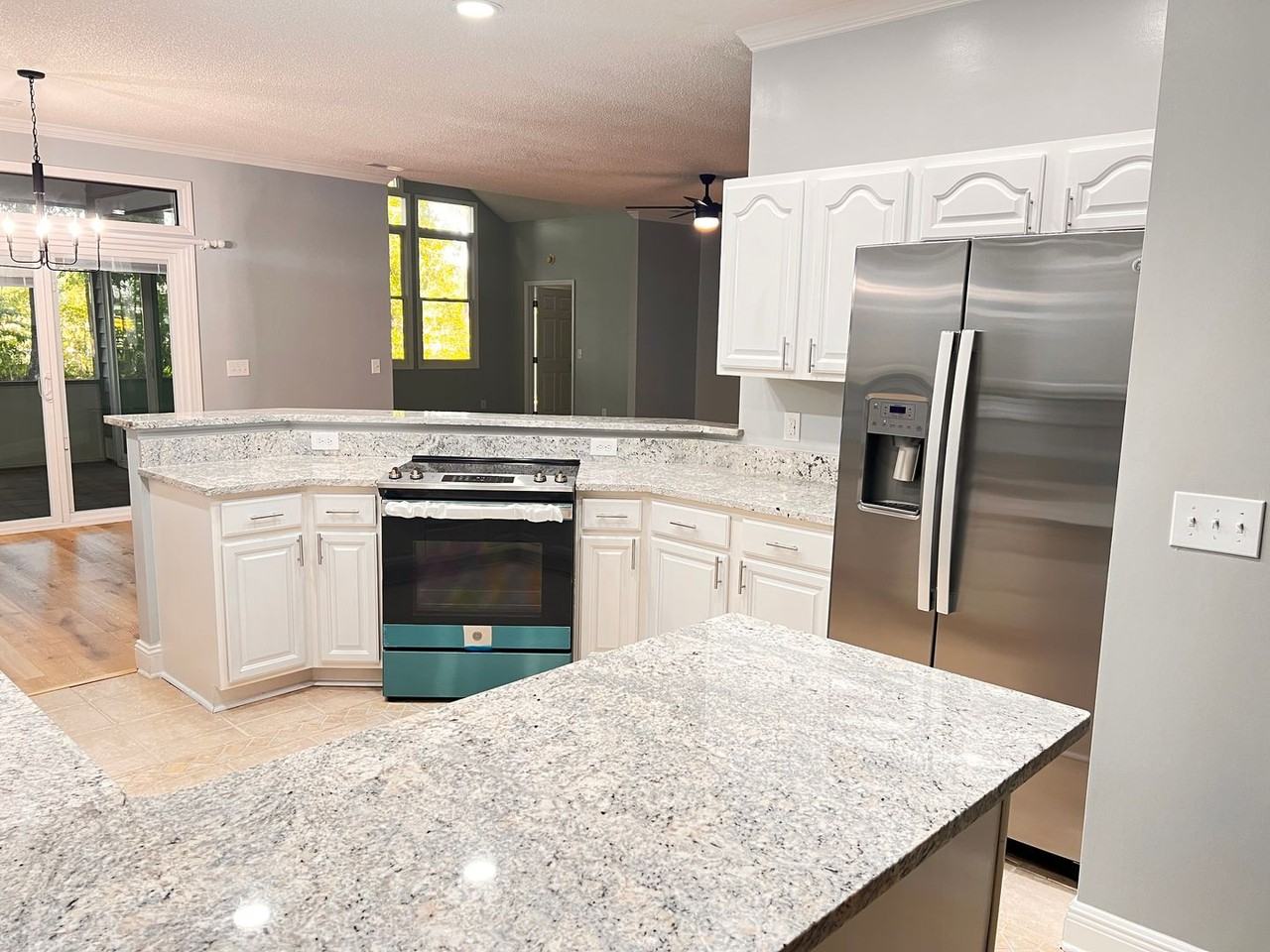 1237 Clipper Rd - Photo 7 of 40