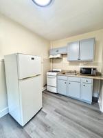 featured image of 715 E Church Ln