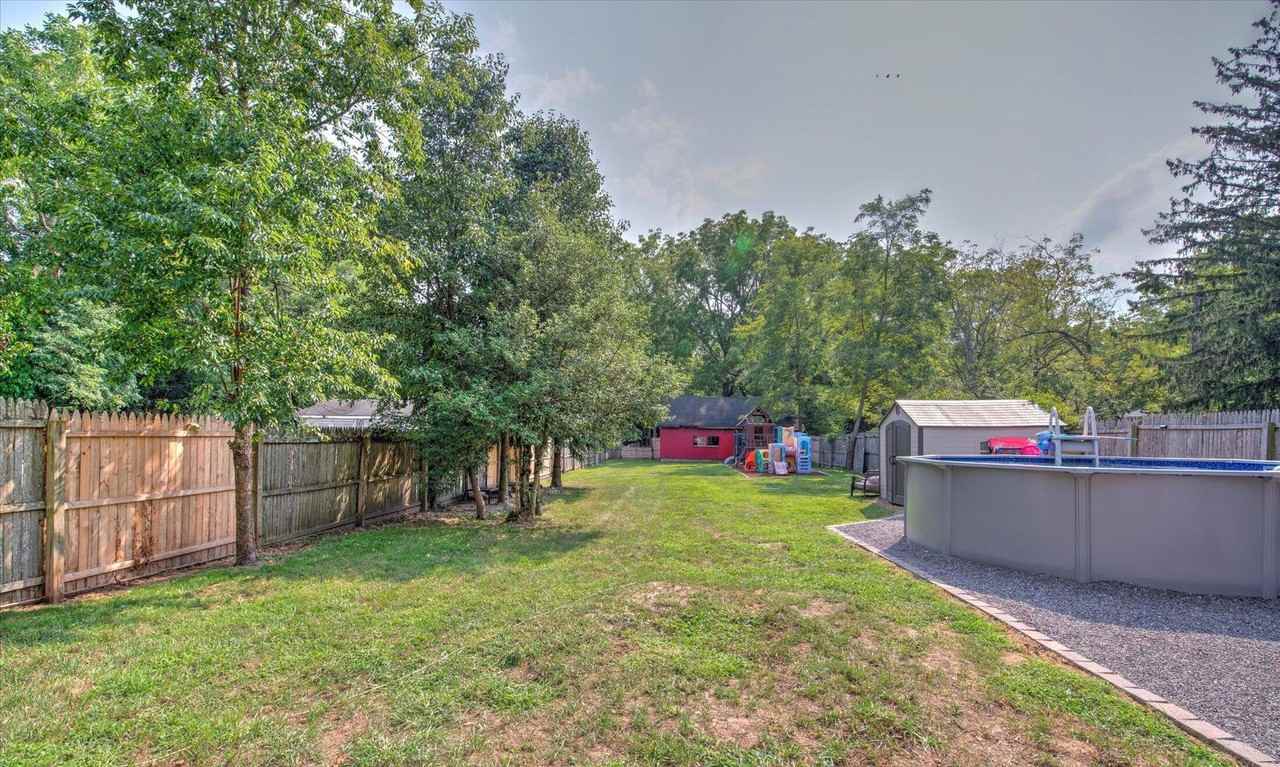286 Whitesville Rd - Photo 5 of 34