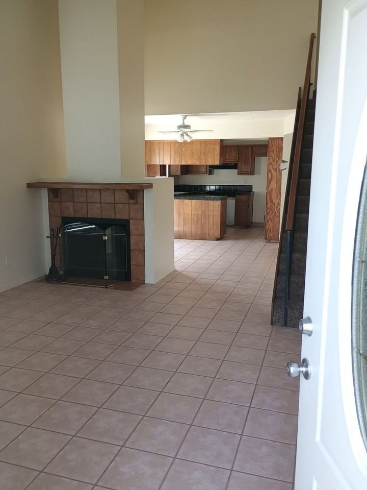 3401 Starwood Ln - Photo 4 of 4