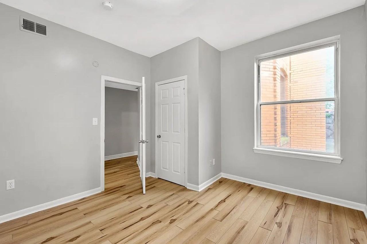 3805-7 California Ave - Photo 5 of 33