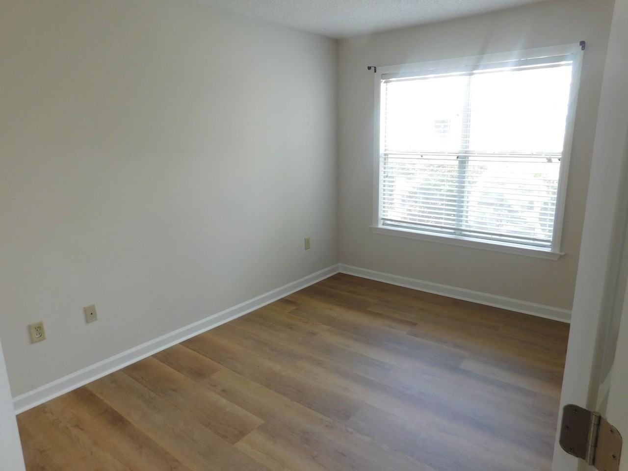 20 20 Old South Court, #A - Photo 2 of 18