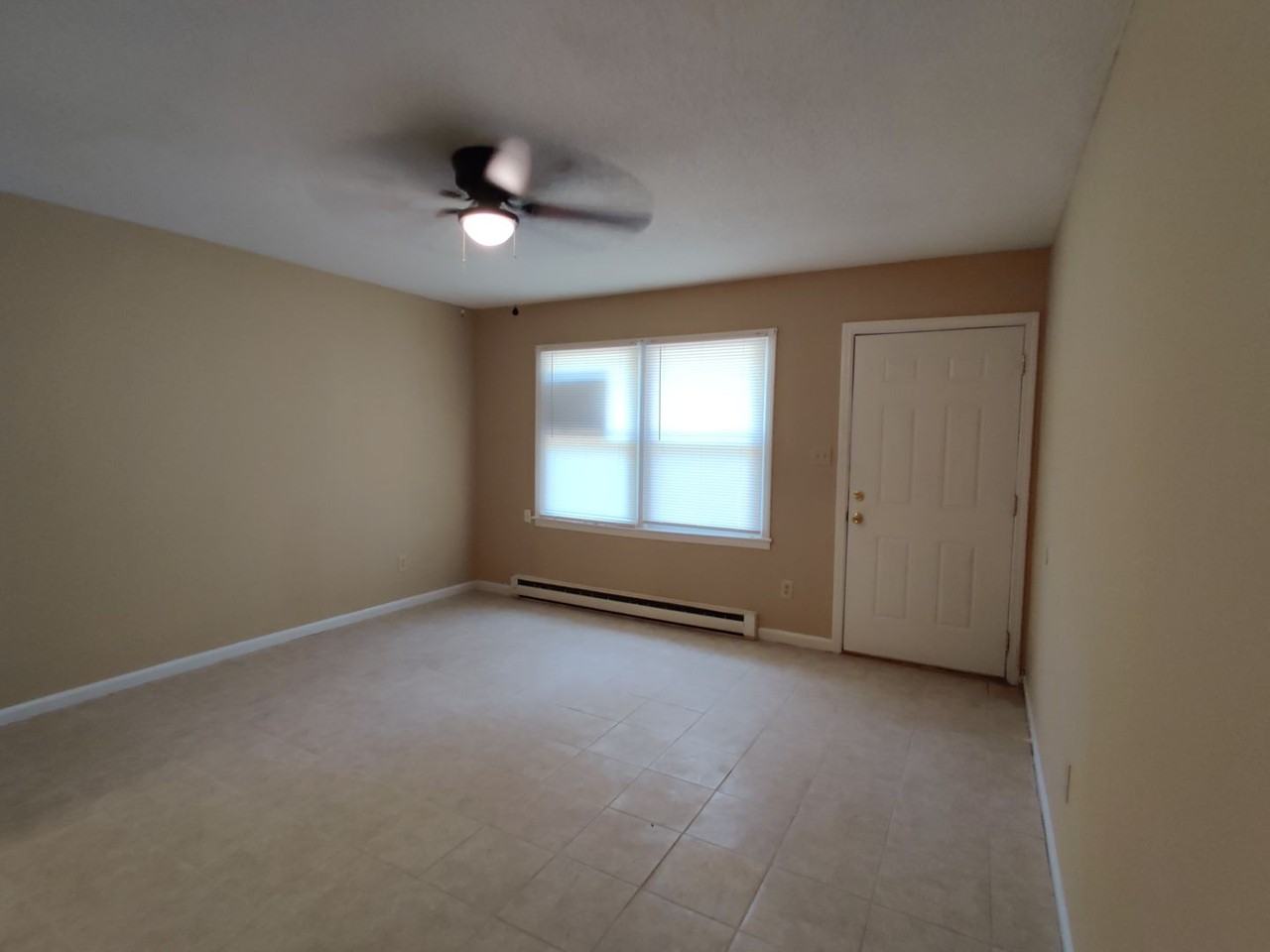 403 Digh St - Photo 3 of 11