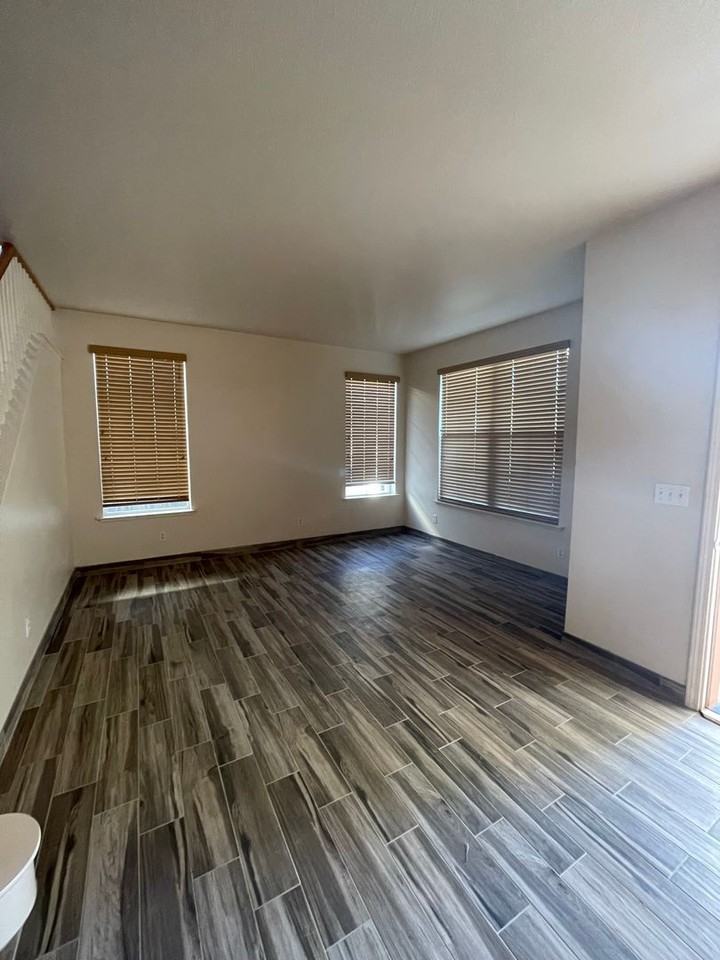 4143 Canopy Ct - Photo 3 of 19