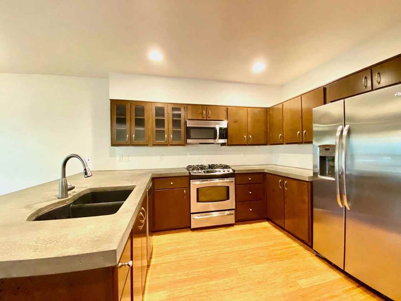 3110 Sw Dolph Ct - Photo 5 of 19