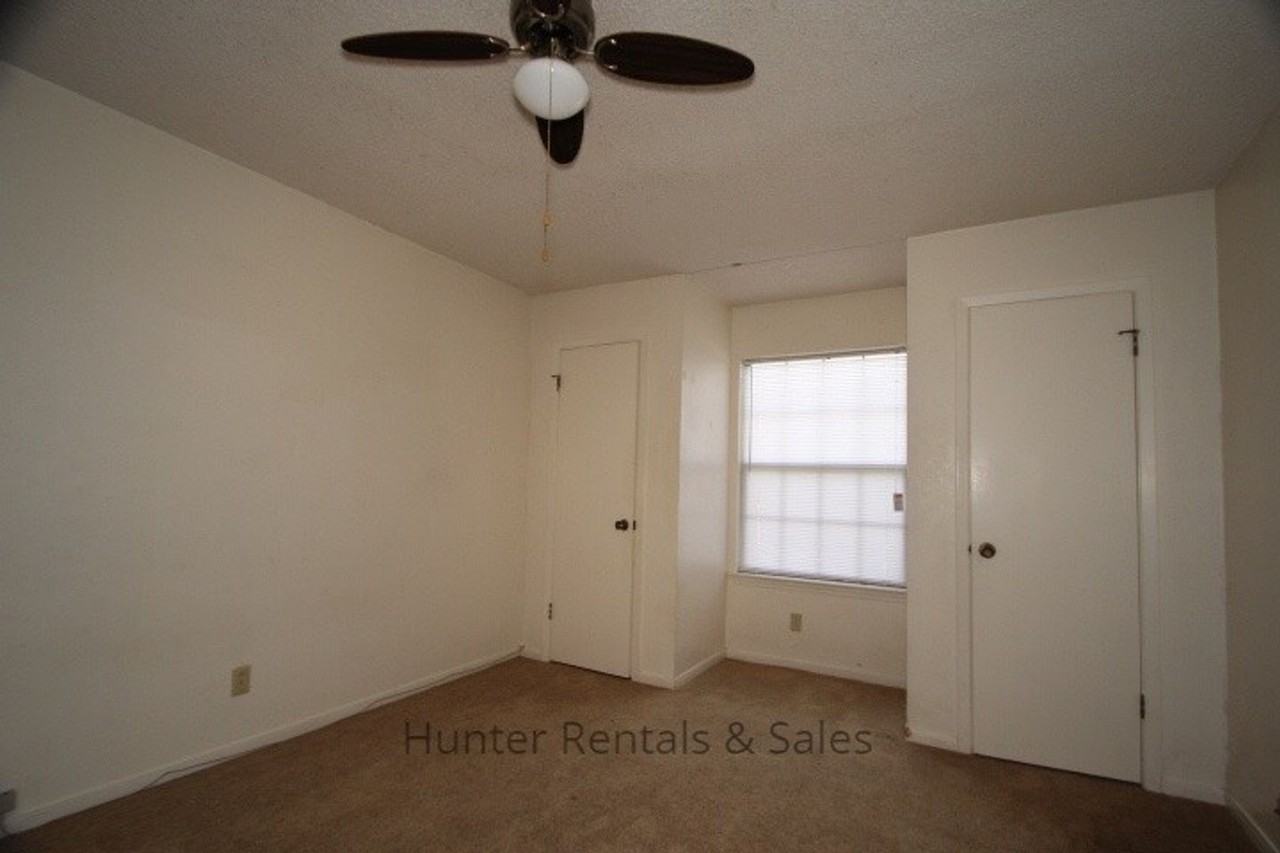 3801 Madison Dr - Photo 2 of 9