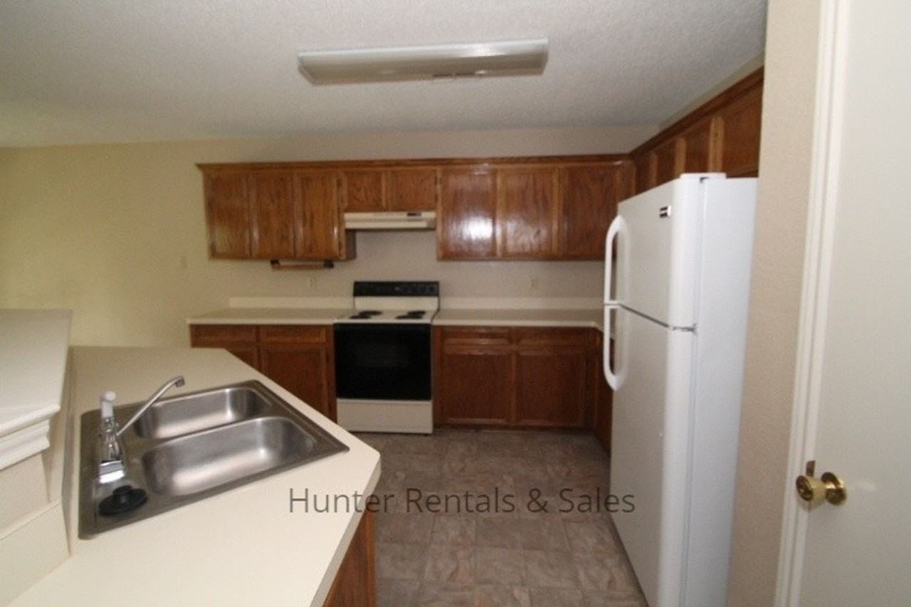 4603 Emerald Dr - Photo 3 of 15