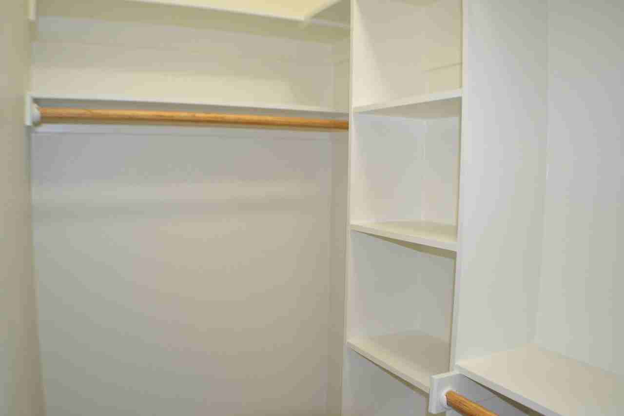 1101 Southridge Ln - Photo 3 of 16