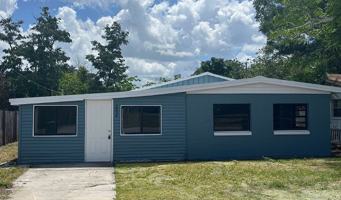featured image of 2554 Palm Dr Ne