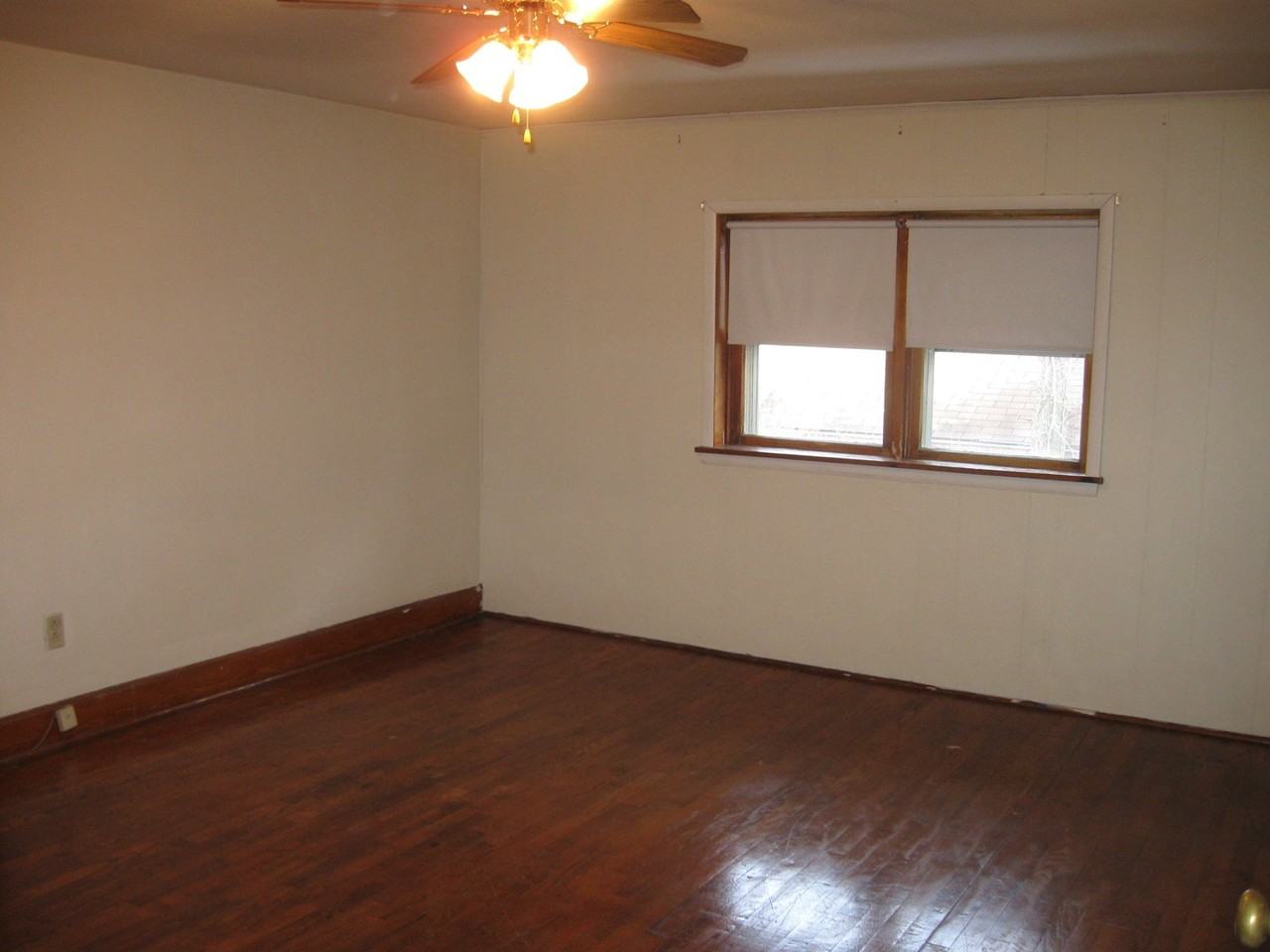 1006 Golfview Ave - Photo 3 of 8