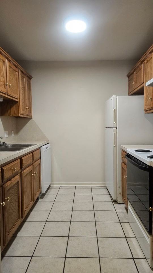 5555 Springvale Apartments - Photo 6 of 23
