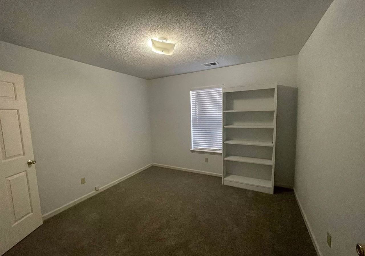 8917 Fulton Cv - Photo 2 of 5