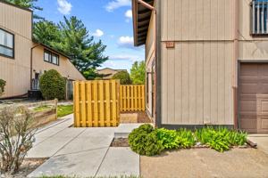 featured image of 544 Glen Ct #31D