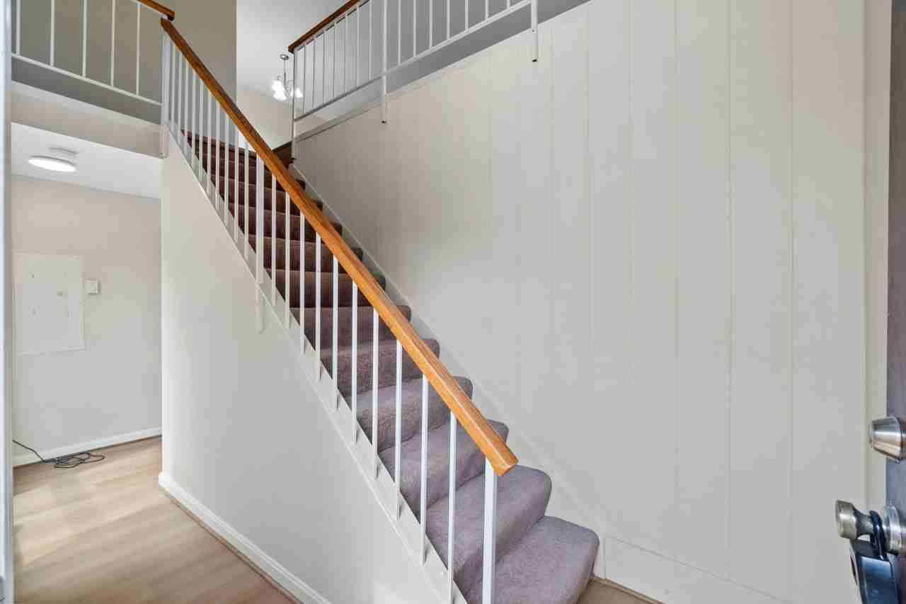 544 Glen Ct #31D - Photo 3 of 25