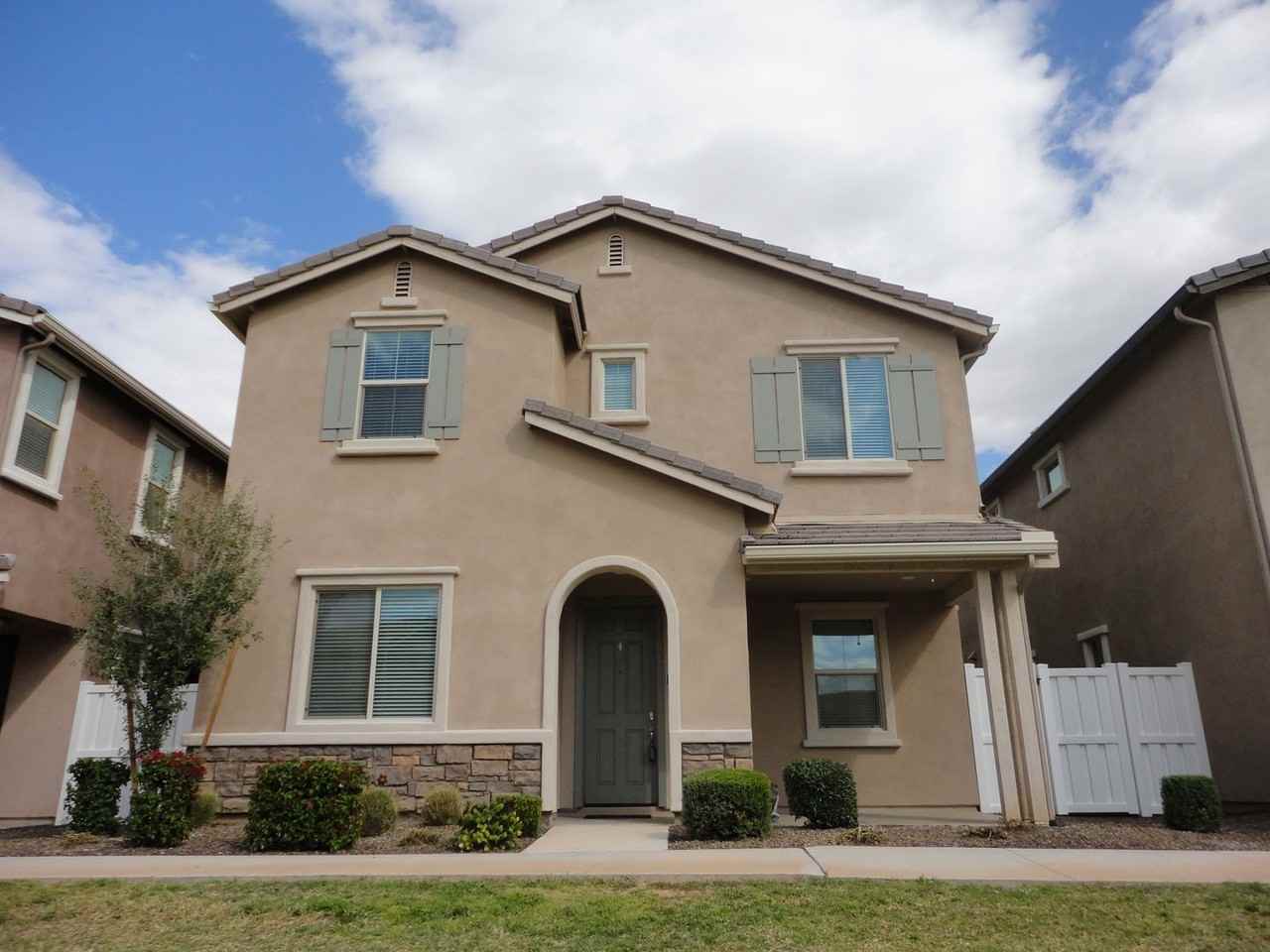 2246 S Basmath Ln - Photo 2 of 8