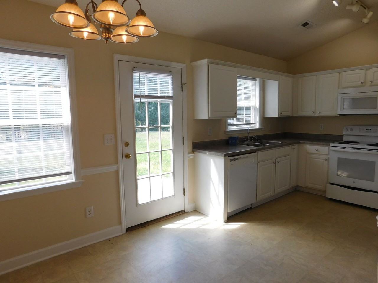 113 Fairmount Way - Photo 7 of 25
