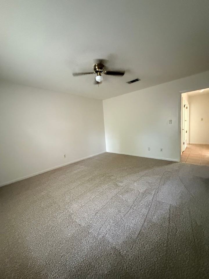 913 Landry St #5 - Photo 7 of 12