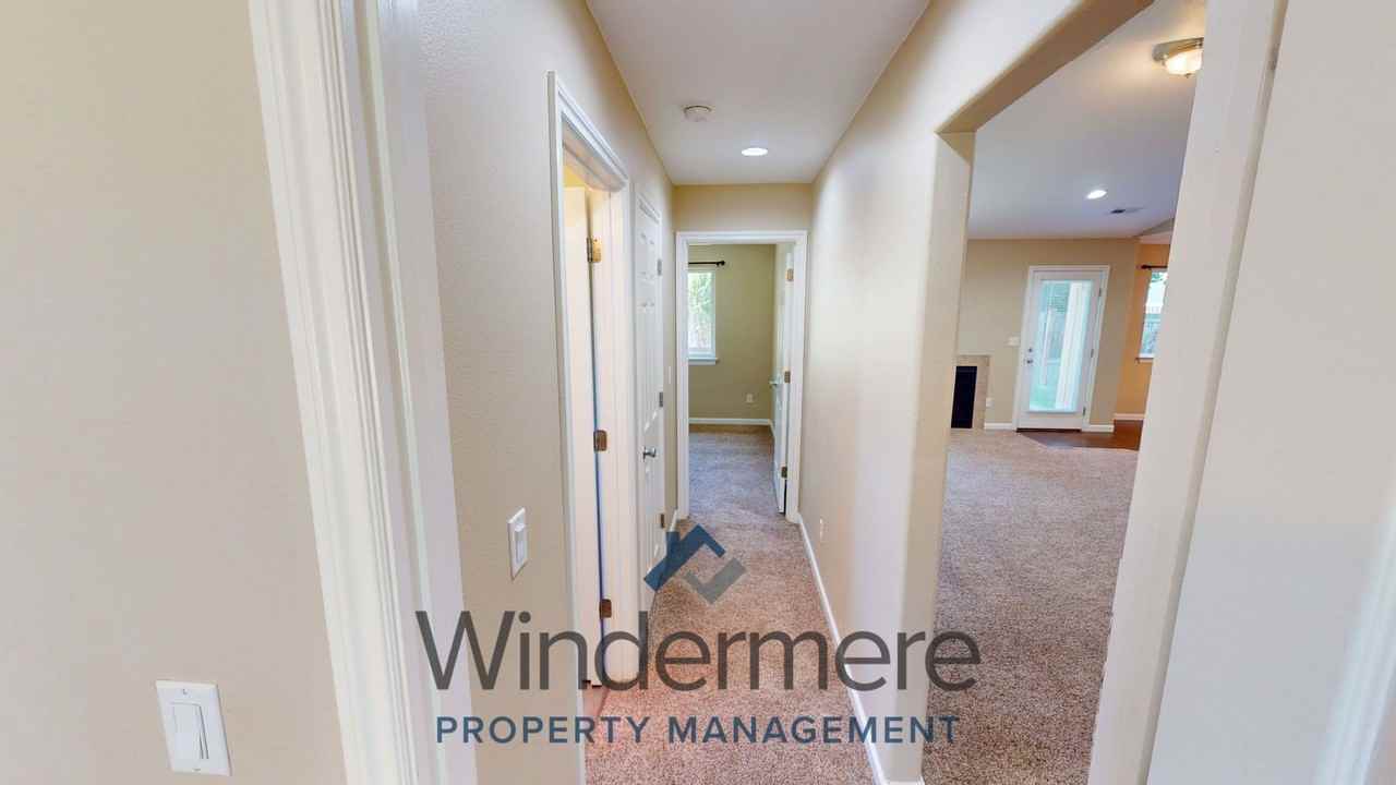 1988 Celestia Dr - Photo 7 of 20