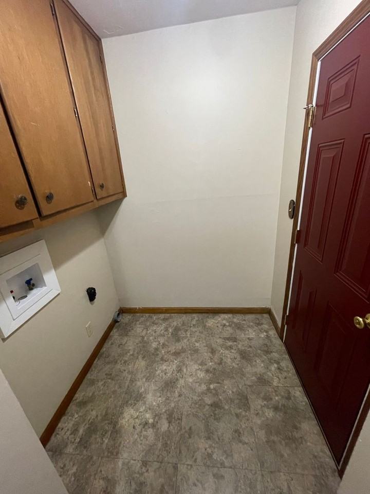 2100 29th St - Photo 4 of 10
