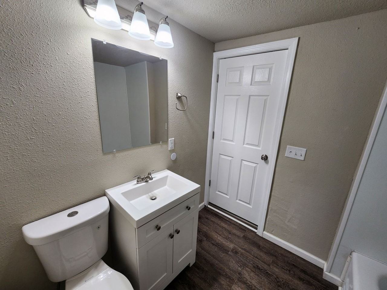 410 N Grant St - Photo 6 of 19