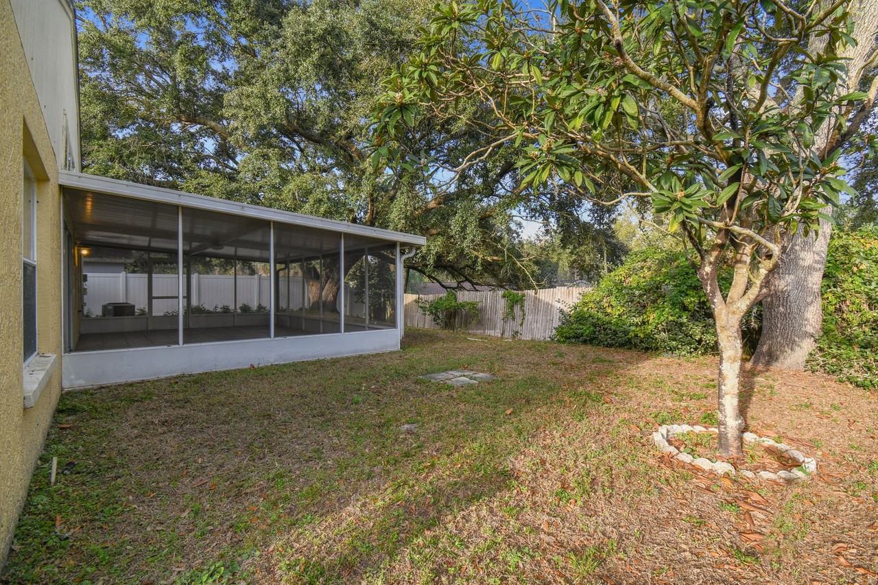 2342 Tioga Dr - Photo 7 of 50