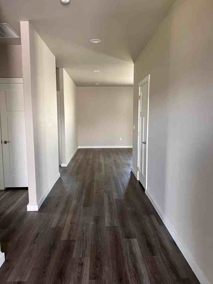1401 W Bonneville St - Photo 4 of 12
