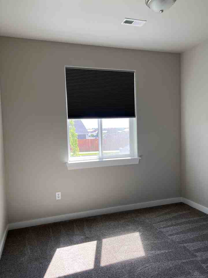 1401 W Bonneville St - Photo 6 of 12