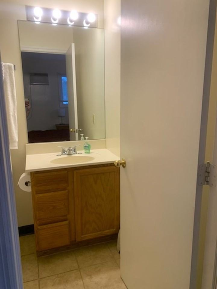 815 W Cherry Ln - Photo 3 of 9