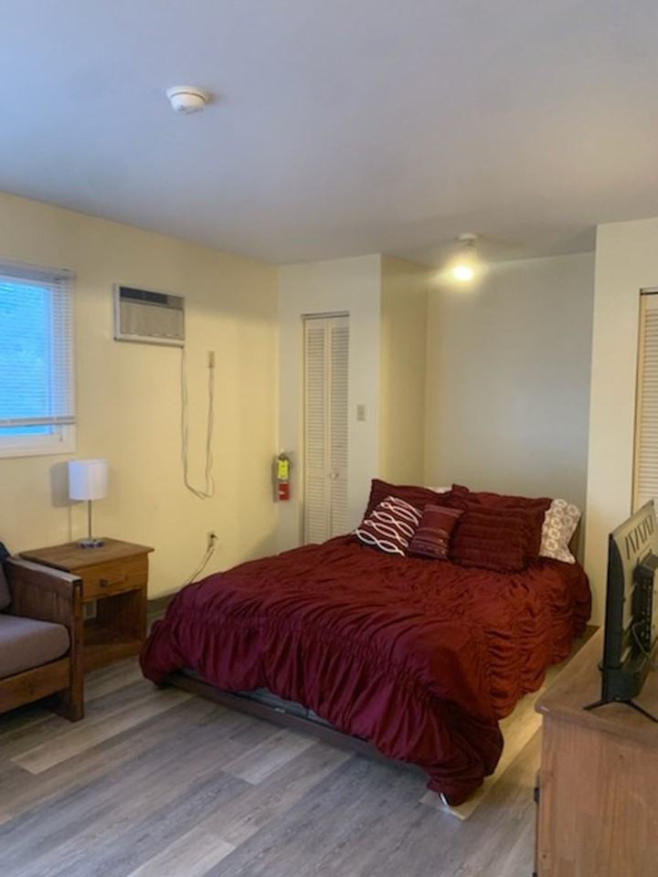815 W Cherry Ln - Photo 4 of 9