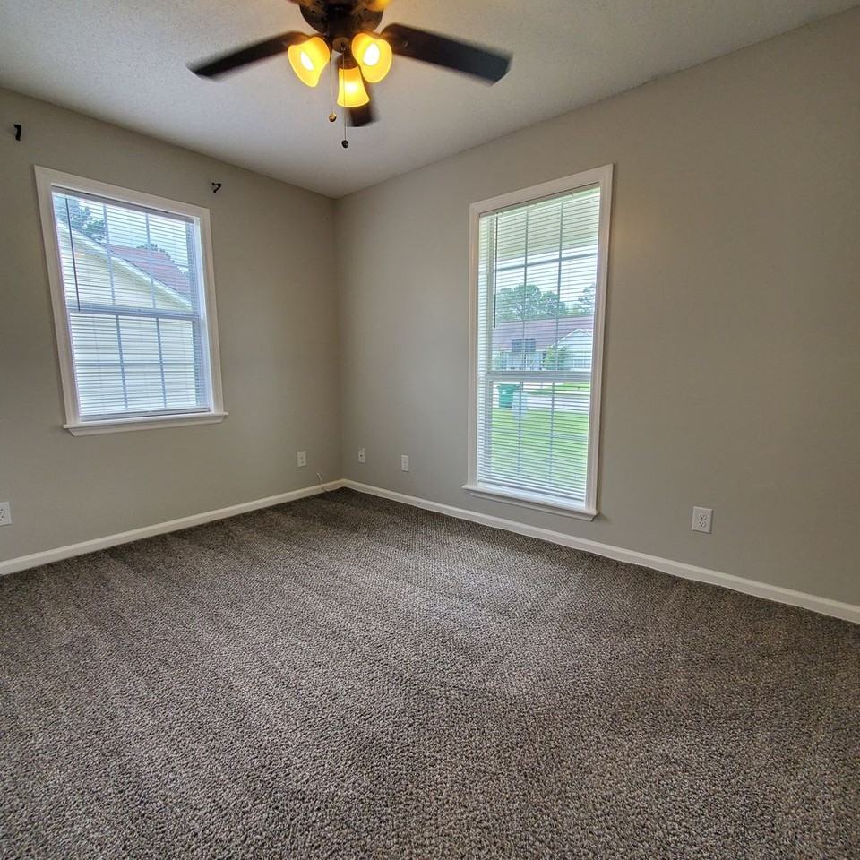 3112 Wingfield Way - Photo 5 of 12
