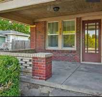featured image of 823 N Dallas Ave