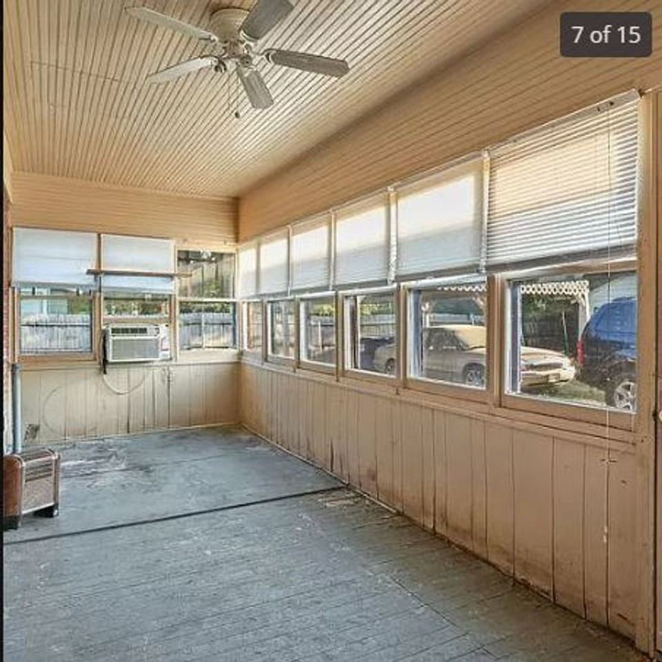 823 N Dallas Ave - Photo 2 of 12