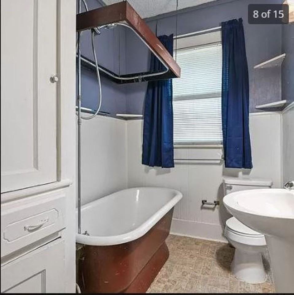823 N Dallas Ave - Photo 3 of 12