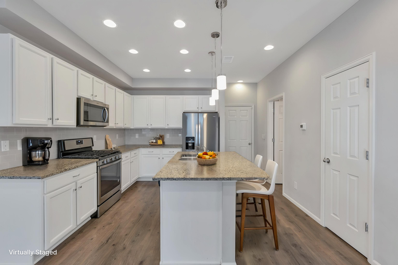 16039 E Elk Dr - Photo 3 of 11
