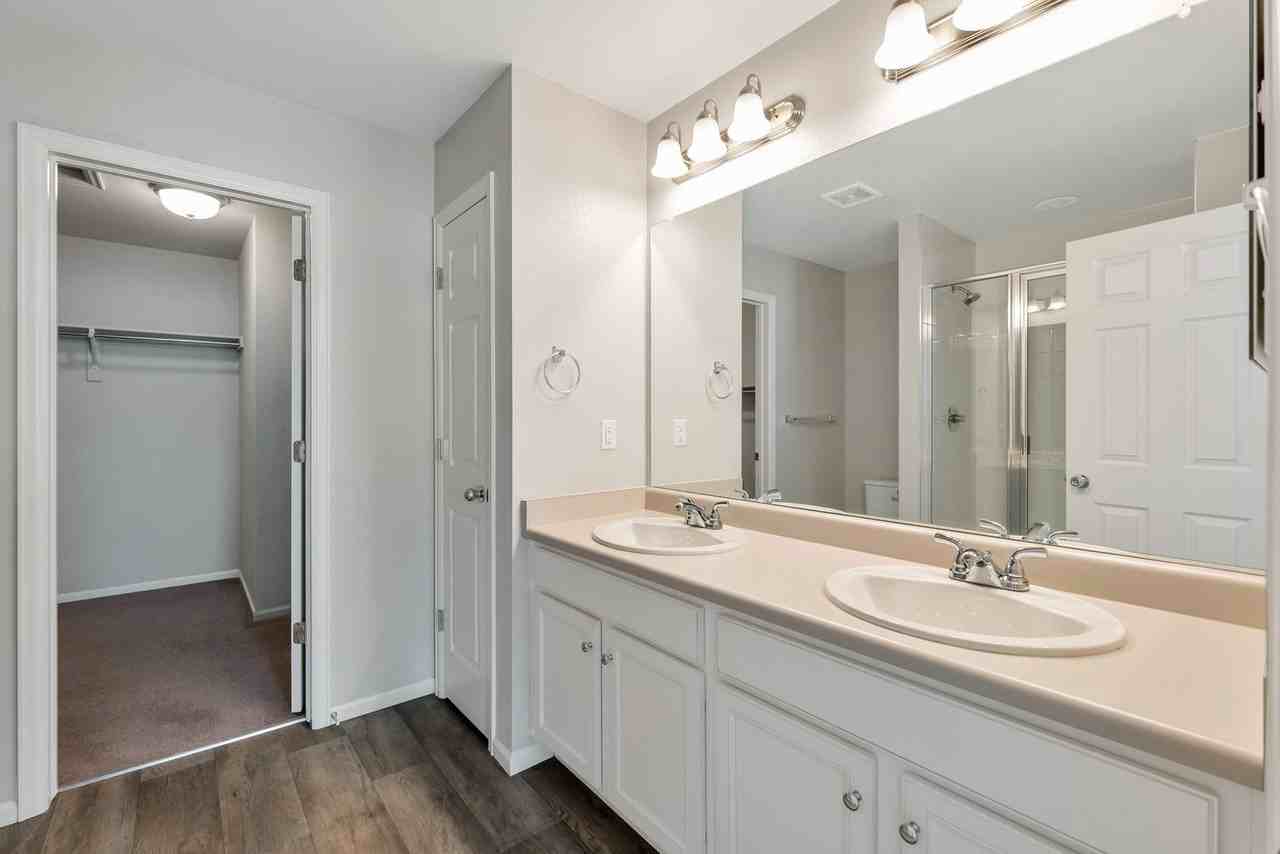 16039 E Elk Dr - Photo 6 of 11