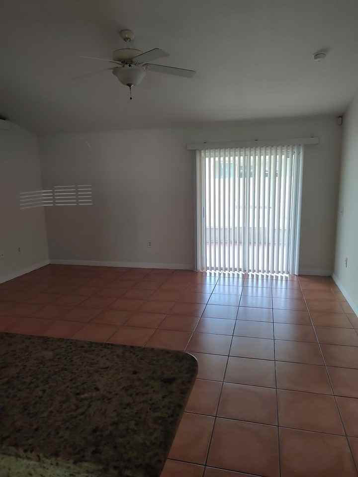 504 Albatross Dr - Photo 5 of 17