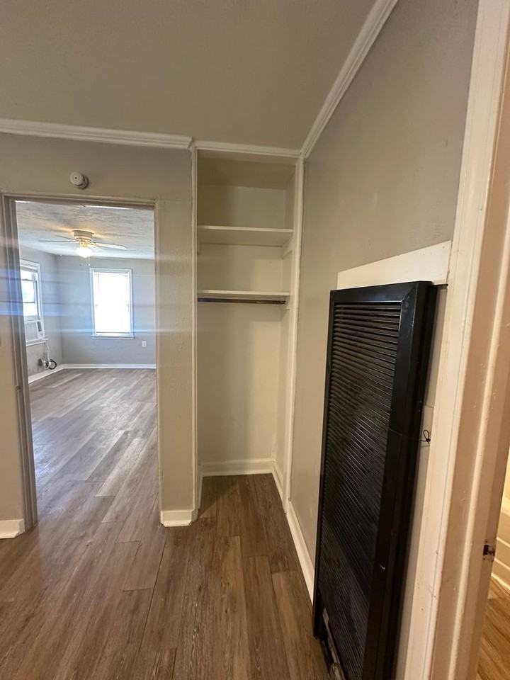 3010 Line Ave - Photo 7 of 10