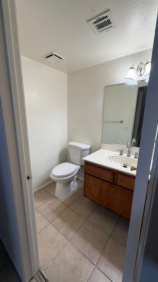 813 Steven St - Photo 7 of 16