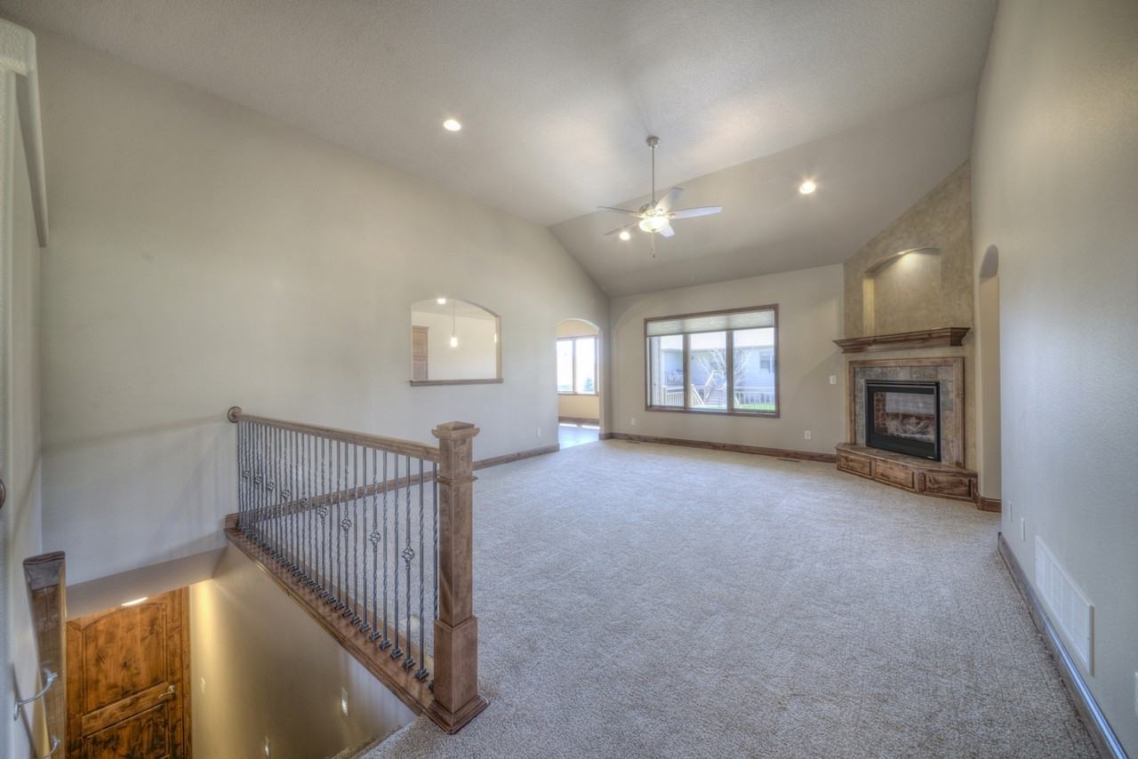 4659 Cambria Cir - Photo 7 of 21