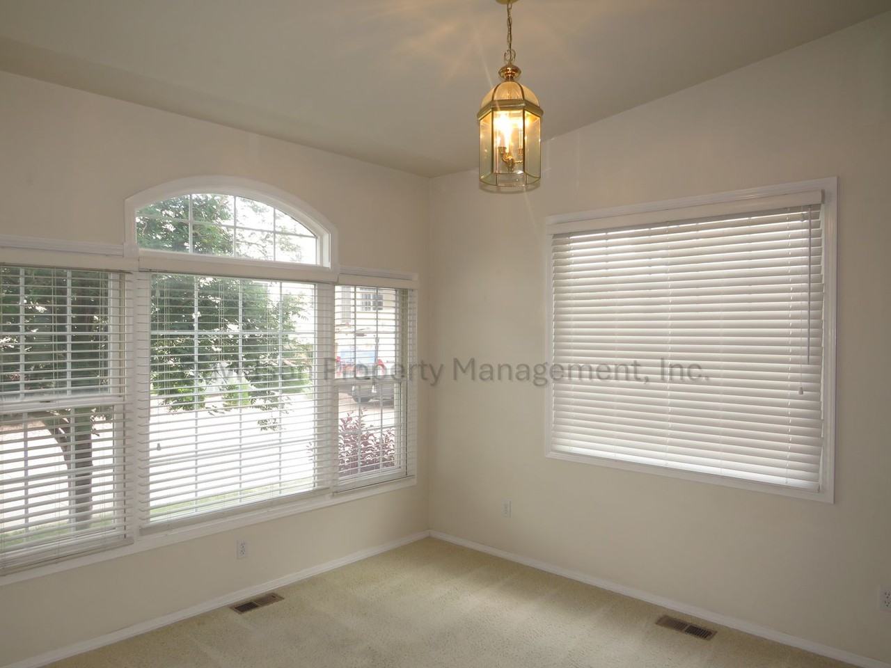 14426 Peaceful Glen Grv - Photo 2 of 15