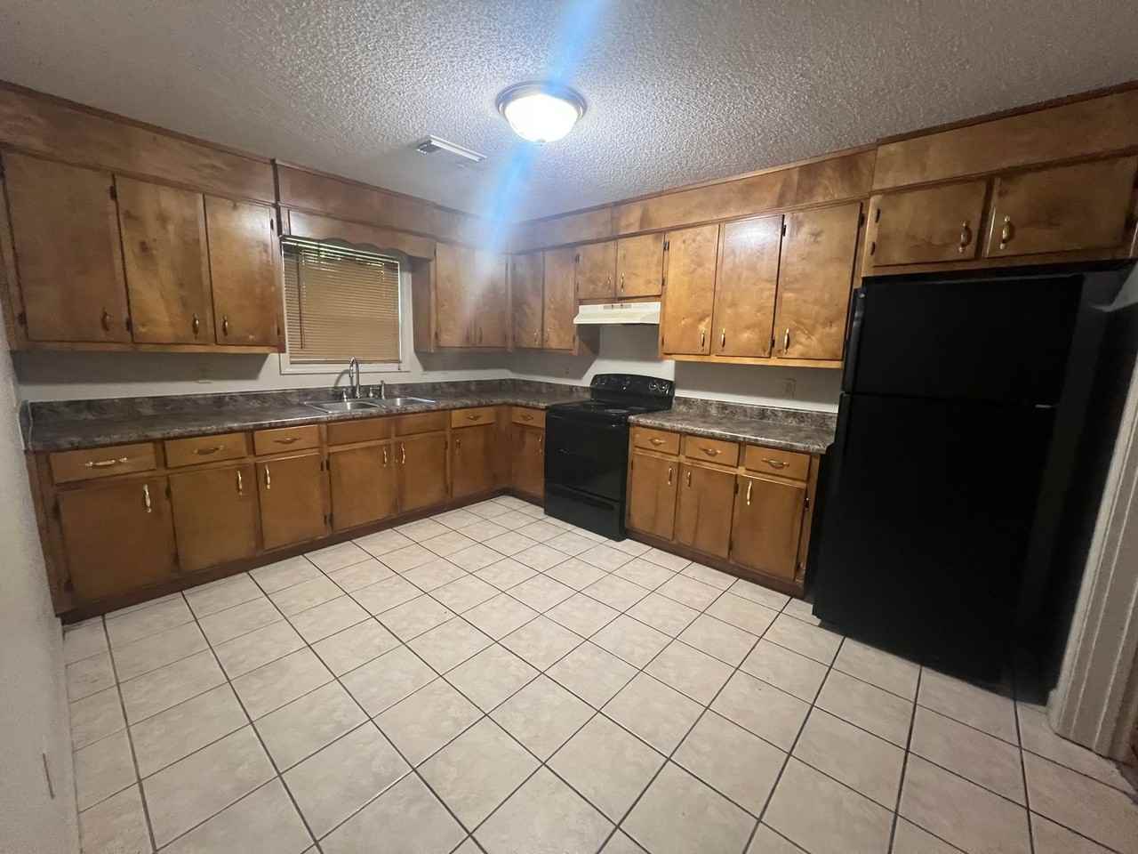 2510 11th Ct - Photo 7 of 14
