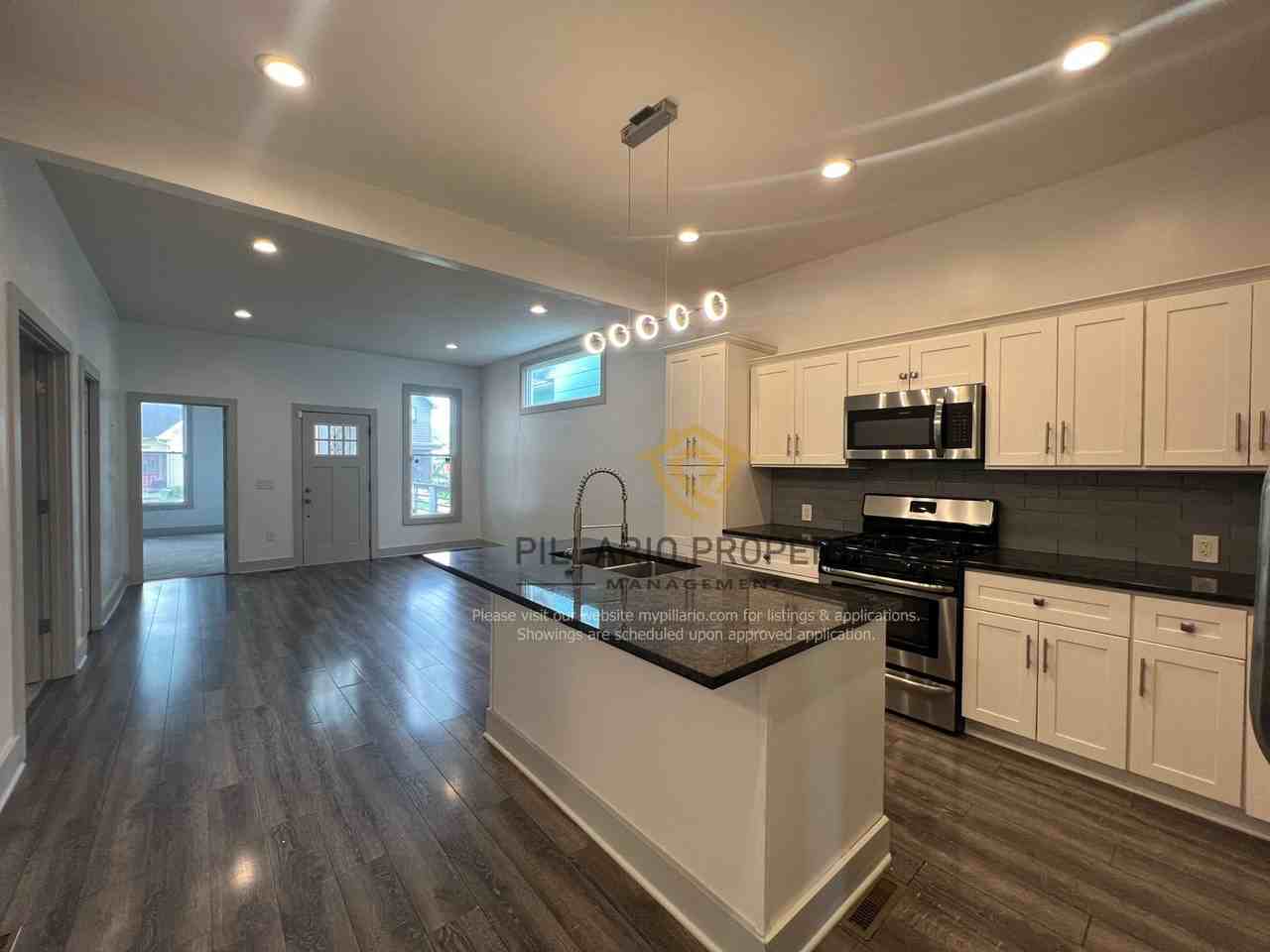 406 Parkway Ave - Photo 7 of 21