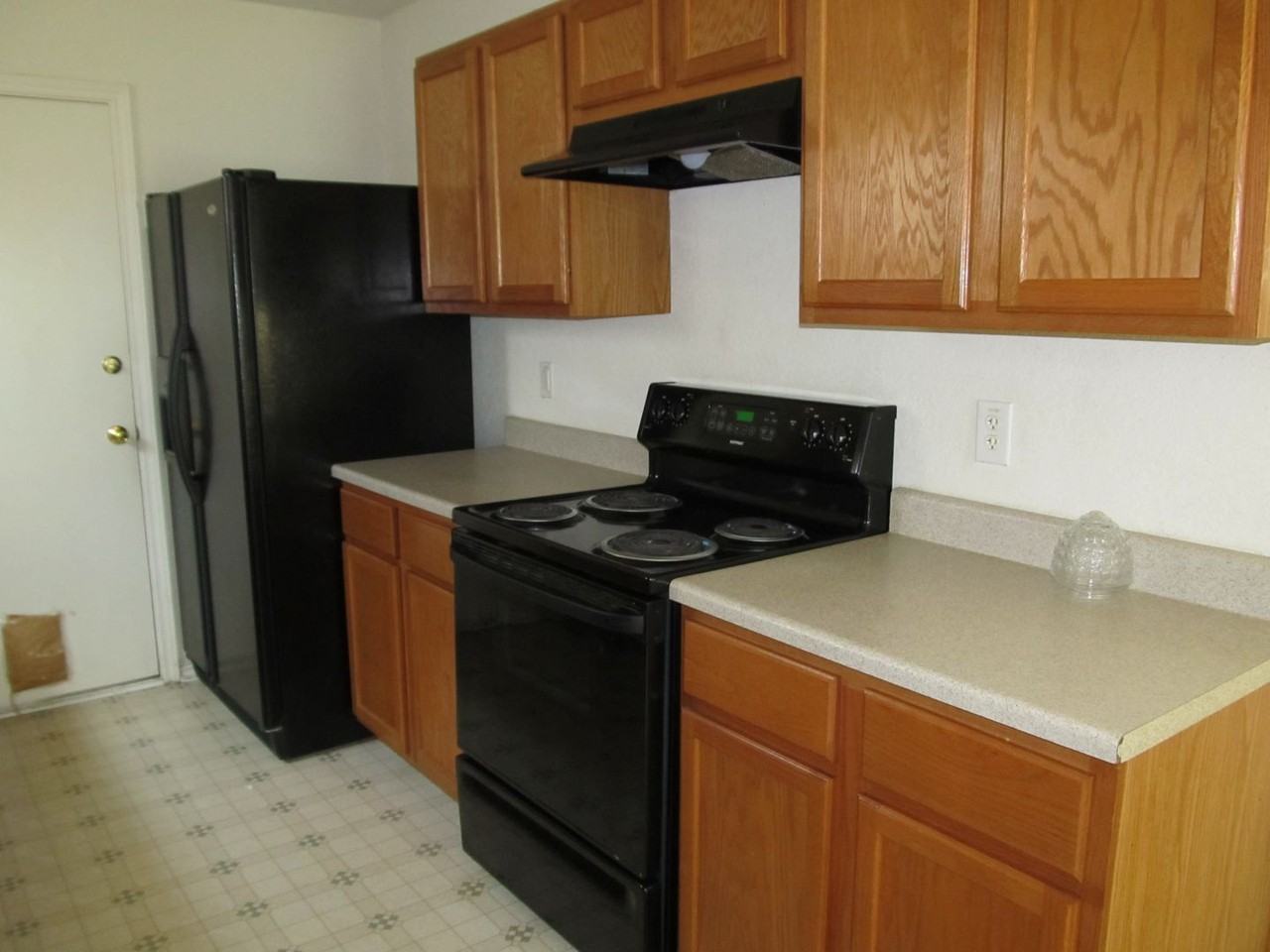 3210 Viewcrest Dr - Photo 6 of 17