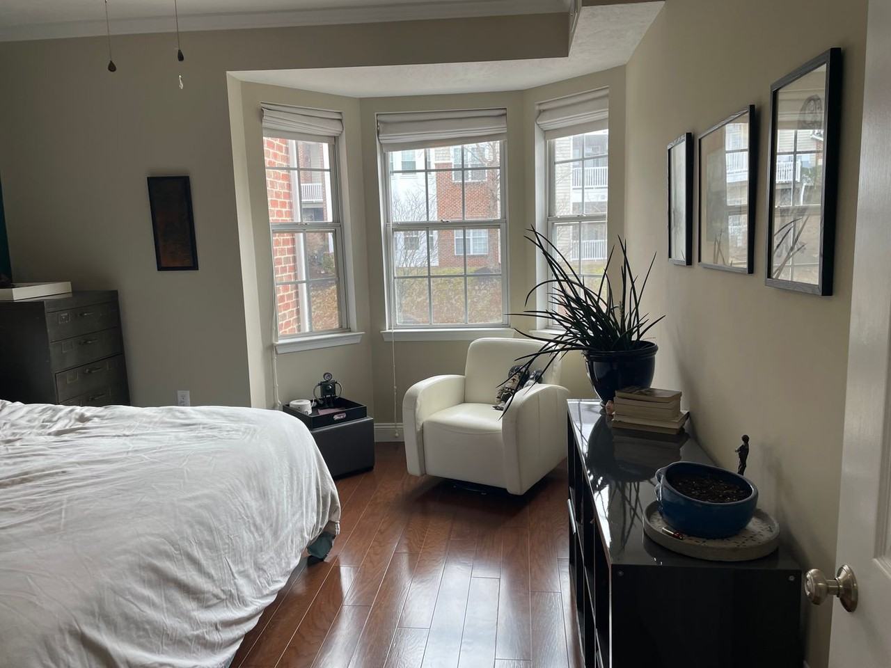1075-301 1075-301 Weybridge Ct - CH 1075-301 (Investor) - Photo 7 of 12