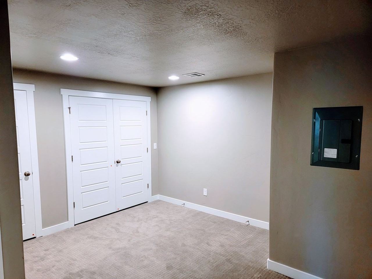 2179 South St - Photo 5 of 20